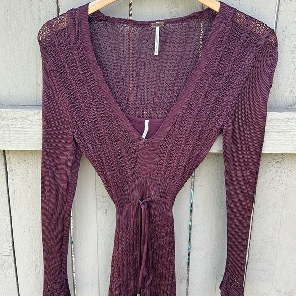 Free People Miranda Mini  Sweater Dress Very Light Open Knit Burgundy Sz Small - Picture 3 of 10
